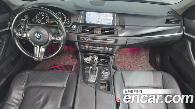 BMW 5 серия — интерьер