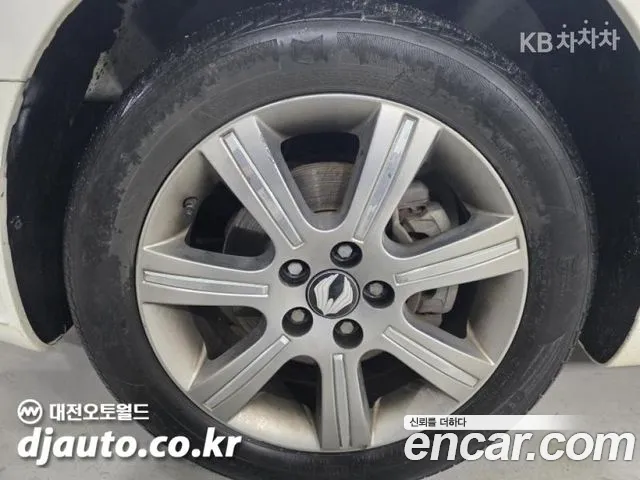 KG Mobility Chairman — интерьер