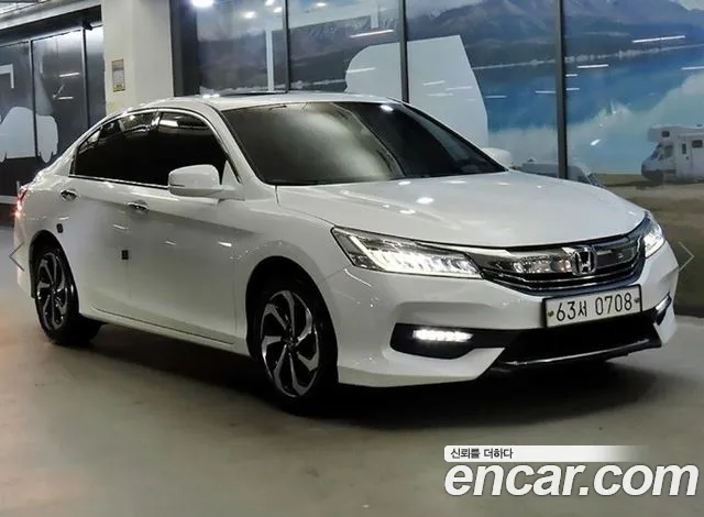 Honda Accord — экстерьер