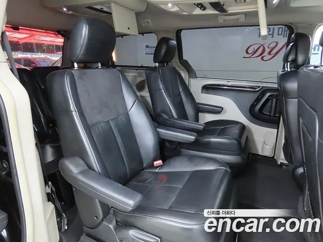 Chrysler Grand Voyager — интерьер