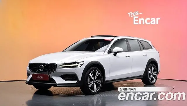 Volvo V60 — экстерьер