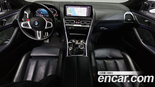 BMW 8 серия — интерьер