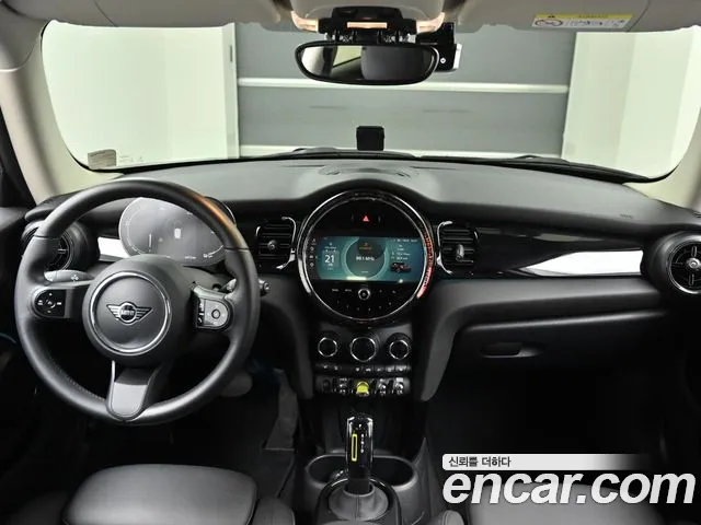 MINI Cooper — интерьер