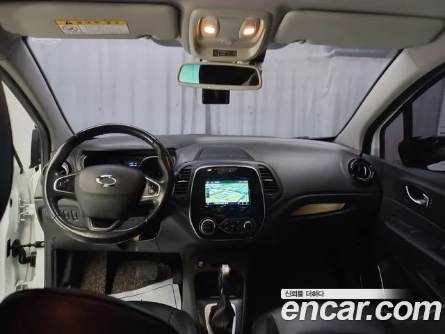 Renault Korea QM3 — интерьер