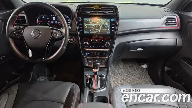 KG Mobility Tivoli — интерьер