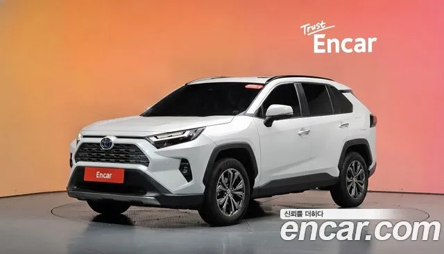 Toyota RAV4 — экстерьер