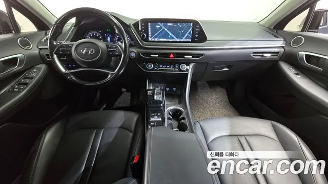 Hyundai Sonata — интерьер