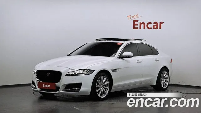 Jaguar XF