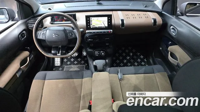 Citroën / DS C4 Cactus — интерьер