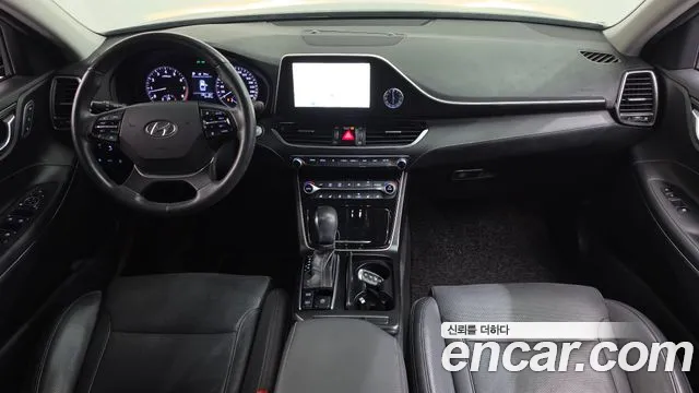 Hyundai Grandeur — интерьер