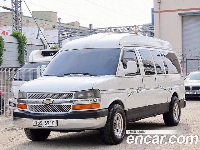 Chevrolet Express Van