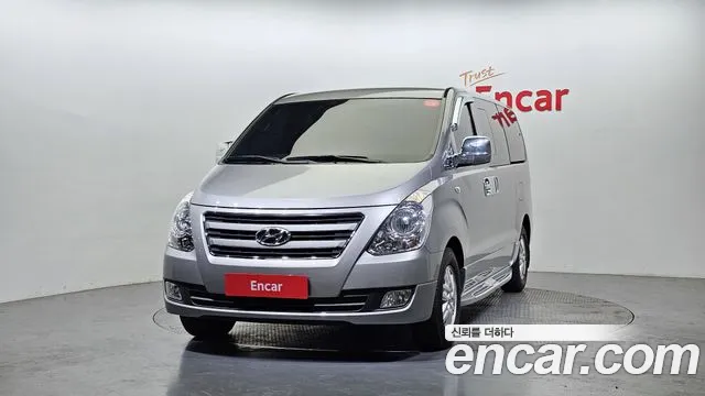 Hyundai Starex