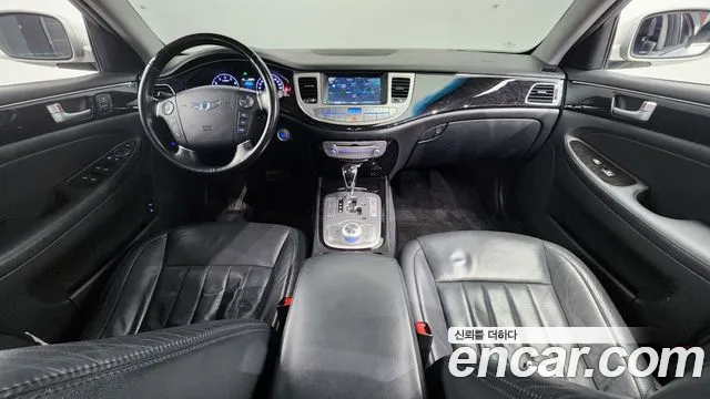 Hyundai Genesis — интерьер