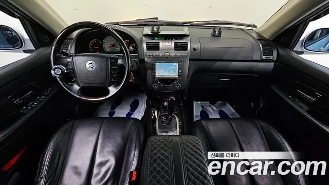 KG Mobility Rexton — интерьер