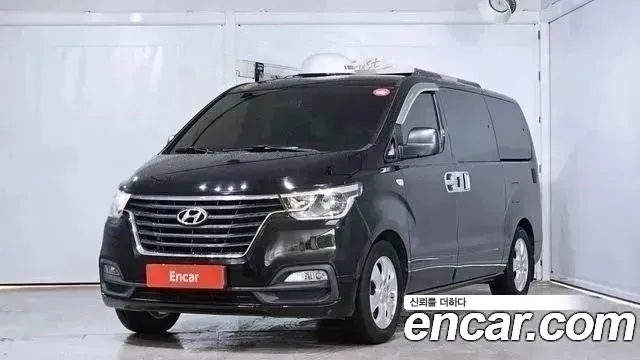 Hyundai Starex