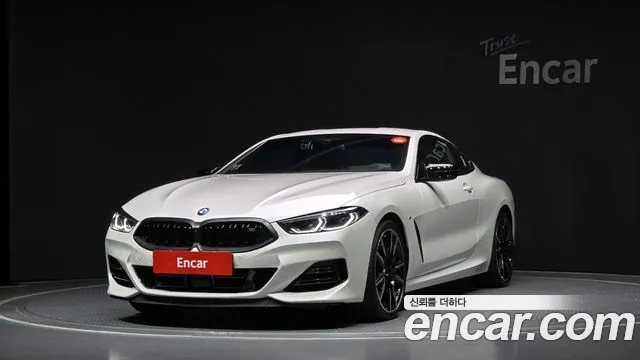 BMW 8 серия