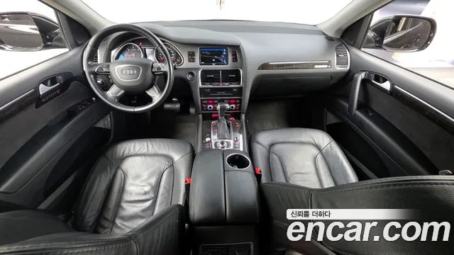 Audi Q7 — интерьер