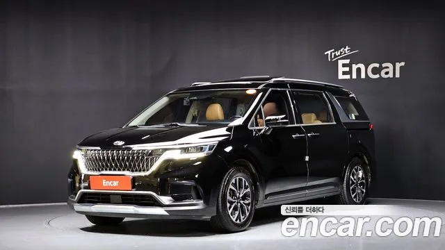 Kia Carnival — экстерьер