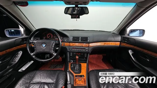 BMW 5 серия — интерьер