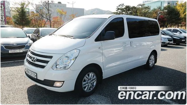 Hyundai Starex