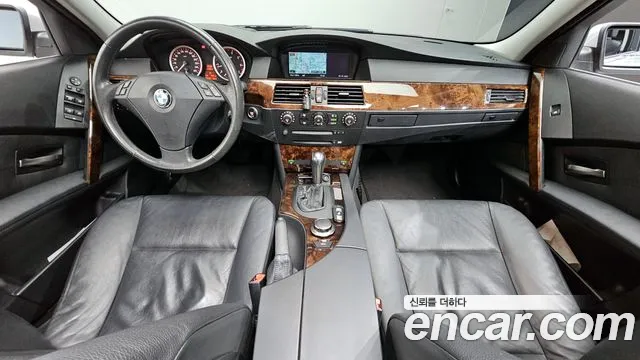BMW 5 серия — интерьер