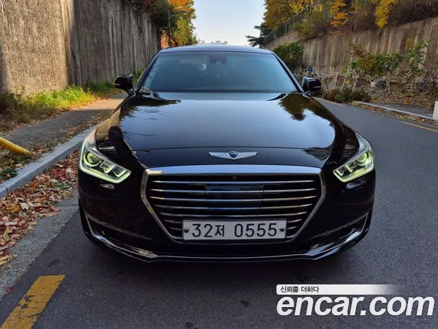 Genesis EQ900