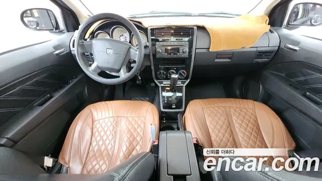 Dodge Caliber — интерьер