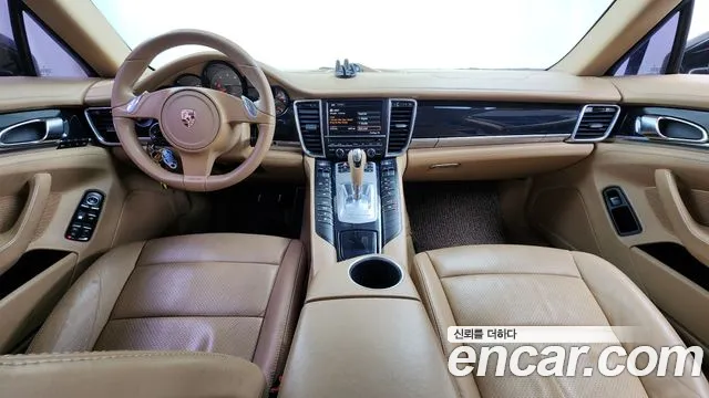 Porsche Panamera — интерьер