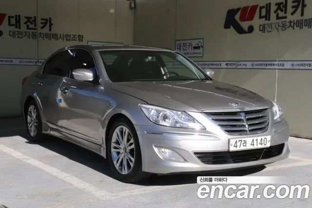 Hyundai Genesis