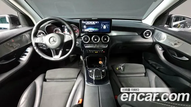 Mercedes-Benz GLC-класс — интерьер
