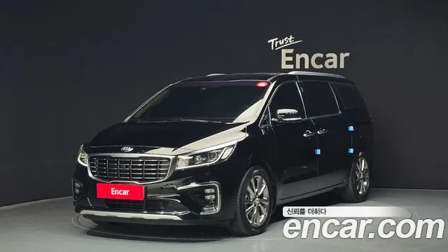 Kia Carnival — экстерьер