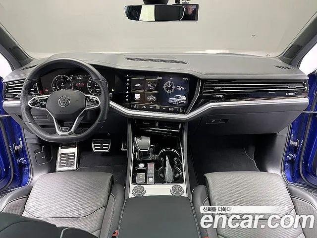 Volkswagen Touareg — интерьер