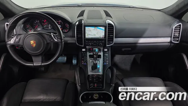 Porsche Cayenne — интерьер