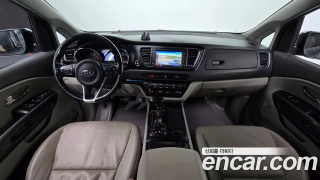 Kia Carnival — интерьер