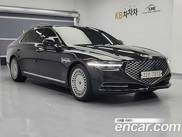 Genesis G90