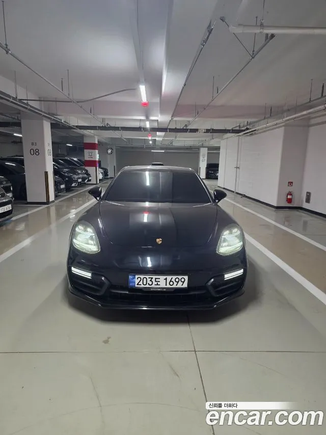 Porsche Panamera