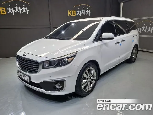 Kia Carnival — экстерьер