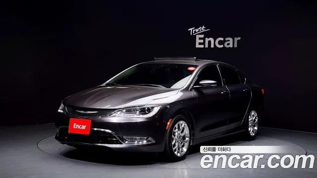 Chrysler 200
