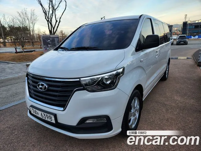 Hyundai Starex