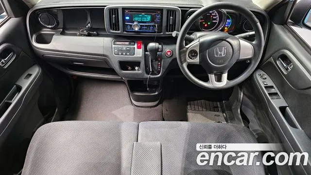 Honda N-ONE — интерьер