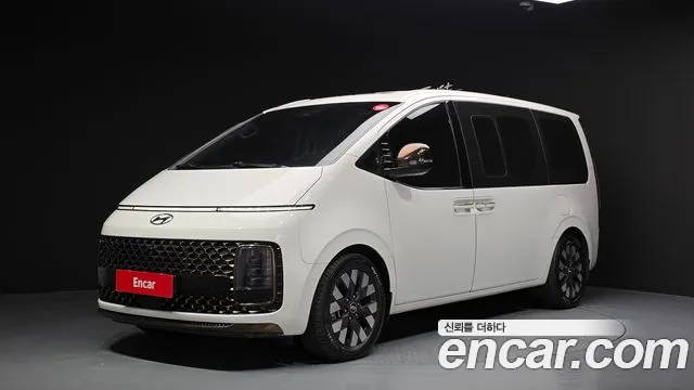 Hyundai Staria