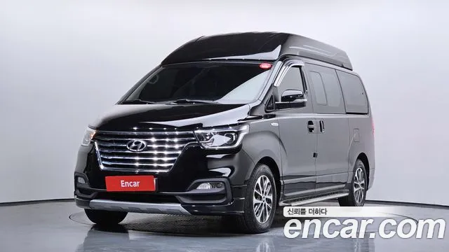 Hyundai Starex