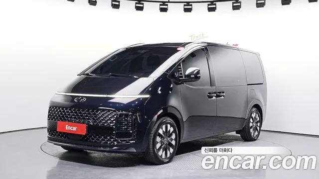 Hyundai Staria