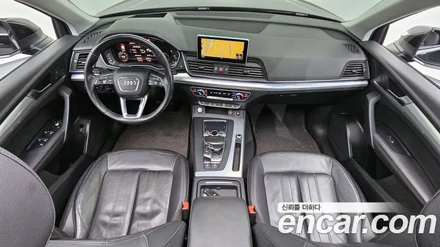 Audi Q5 — интерьер