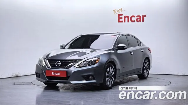 Nissan Altima