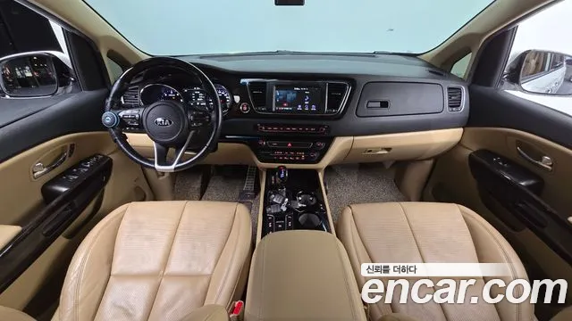 Kia Carnival — интерьер