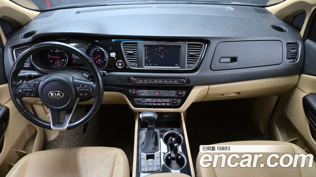 Kia Carnival — интерьер