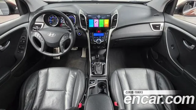 Hyundai i30 — интерьер