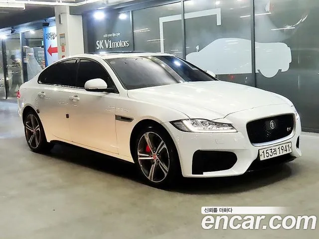 Jaguar XF