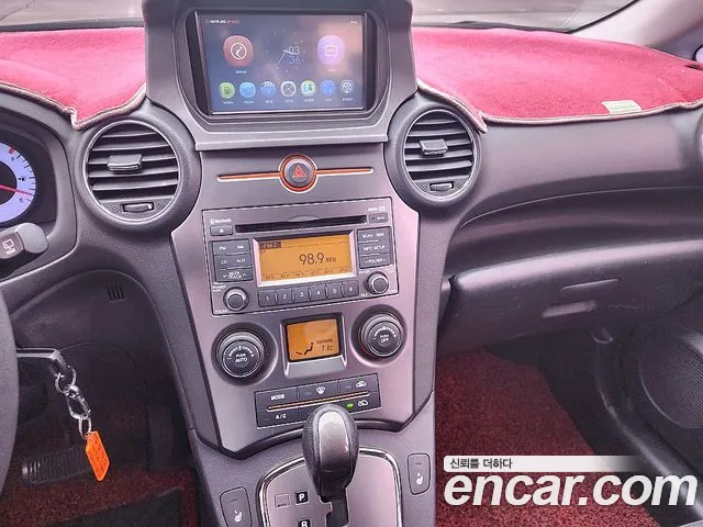 Kia Carens — интерьер